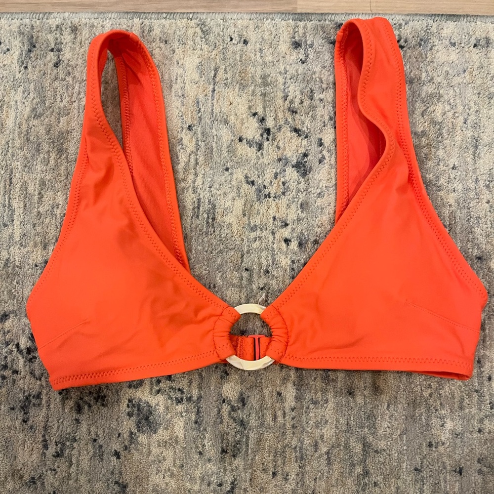 Adorable bikini top!!
